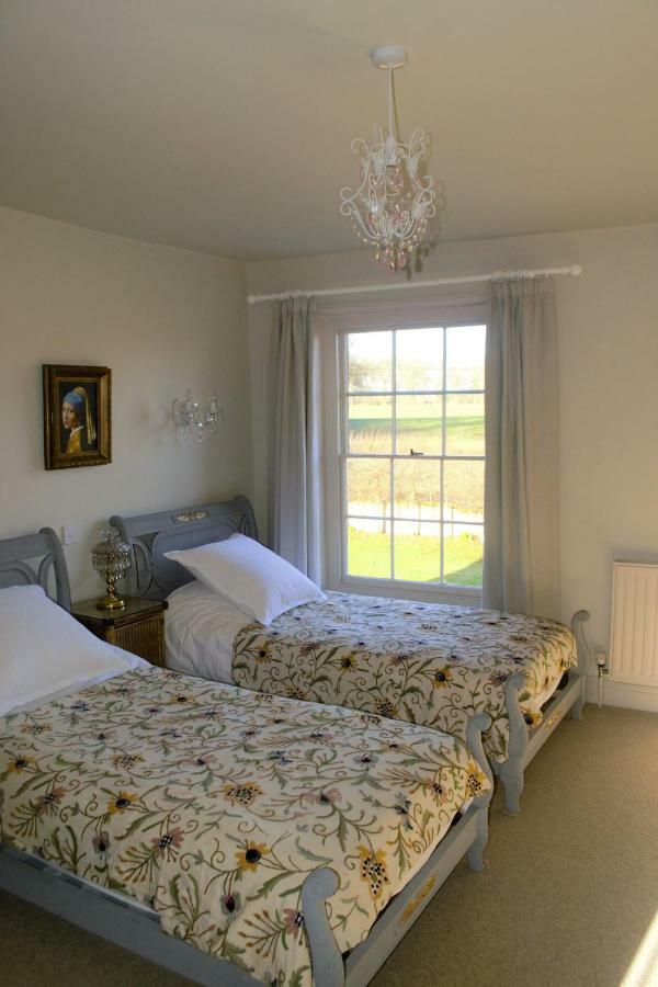 Sankence Lodge B&B アイルシャム エクステリア 写真